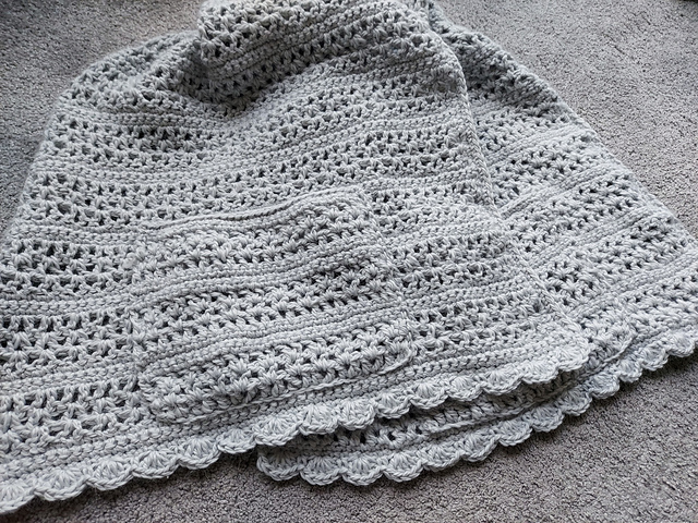 Timeless Pocket Shawl