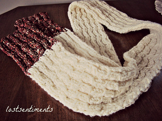 Peekaboo Lace Chain Link Scarf