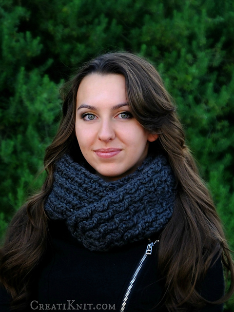 The Adult Fern Cowl