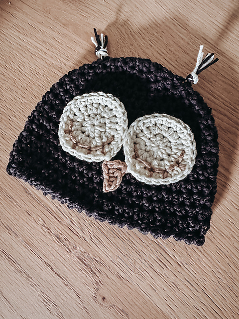 Penguin Preemie Newborn NICU Crochet Hat