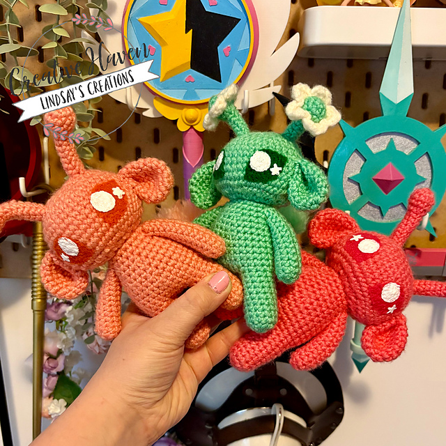 Daisy Alien Plush