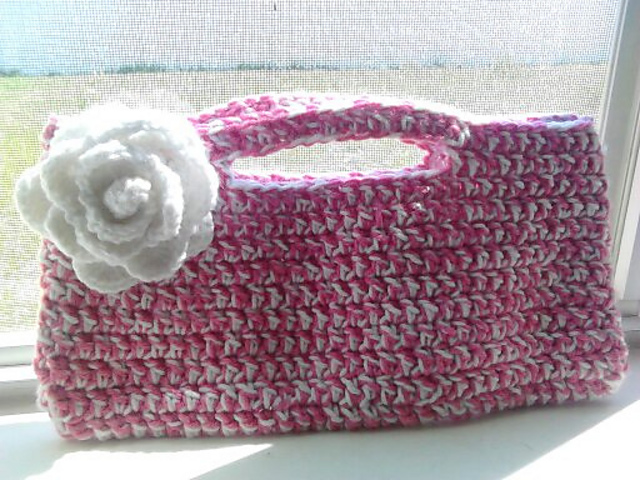Simple Crochet Handbag