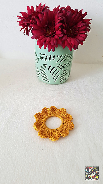 Scrunchie girasole all'uncinetto schema facile e veloce