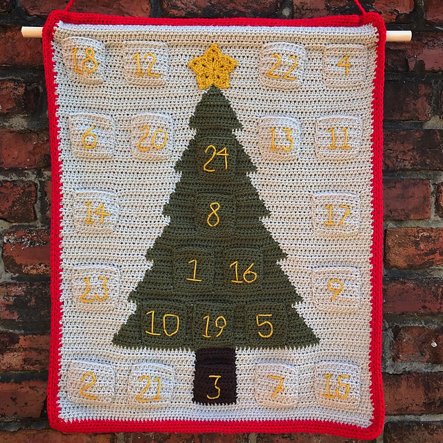 Ravelry: Christmas Countdown Advent Calendar pattern by Martha Naish