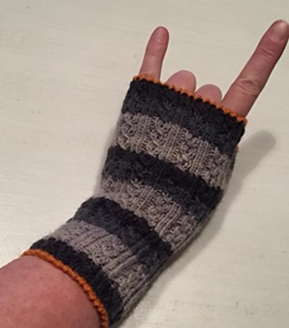 Ravelry Bus & Godis pattern by Maria Crispin Henriksson