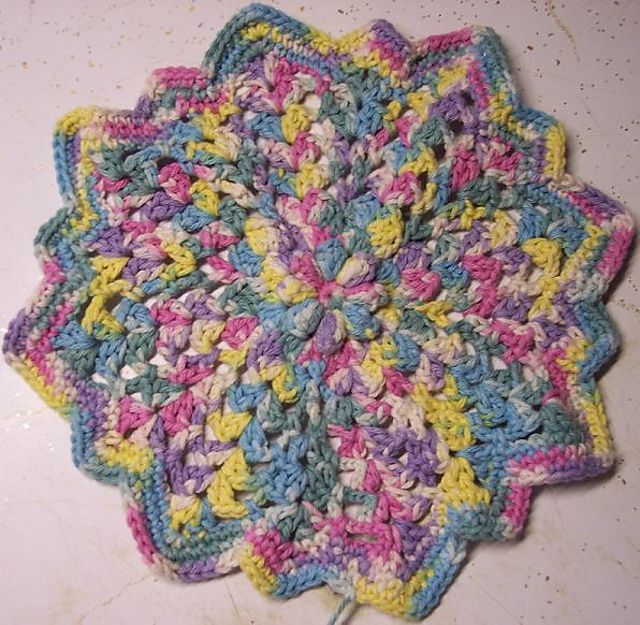 Lacy Ripples Dishcloth