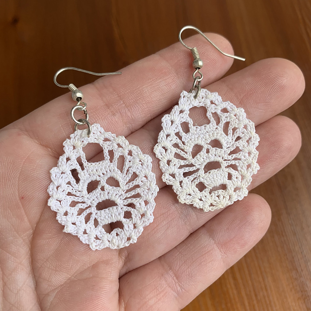 Screaming Skull Earrings