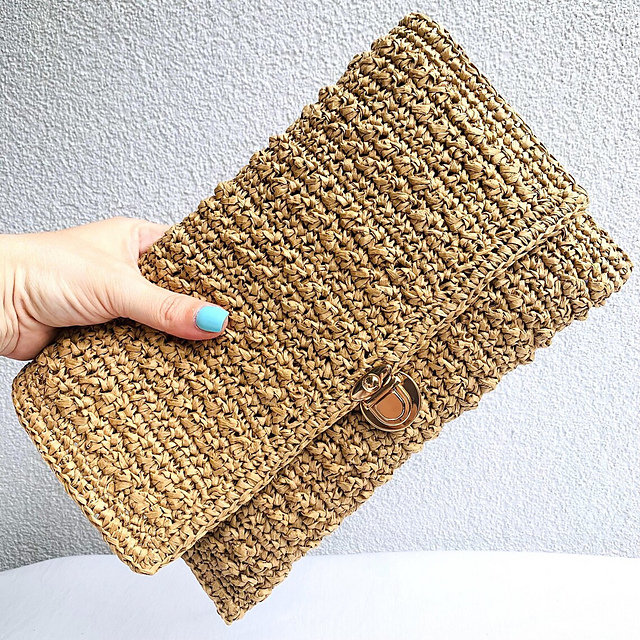 Raffia clutch bag 5