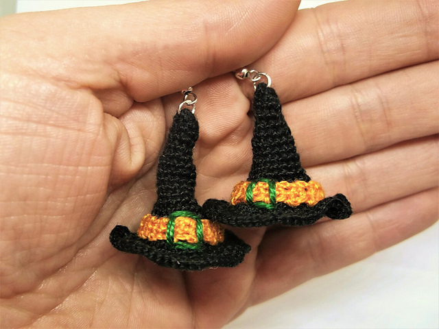 Witch hat earrings
