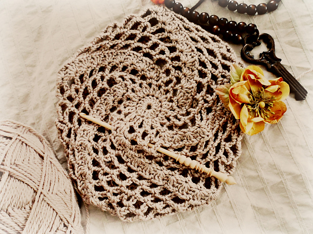 Datura Lacy Hat