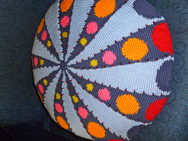 Groovy Cushion