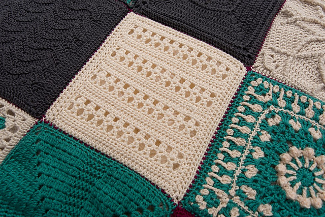 Ocean Kiss Afghan Square