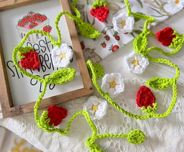 Strawberry Patch Garland