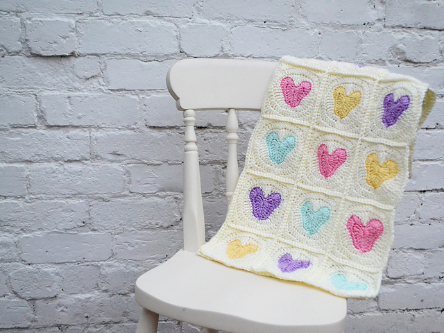 Maria Heart Blanket