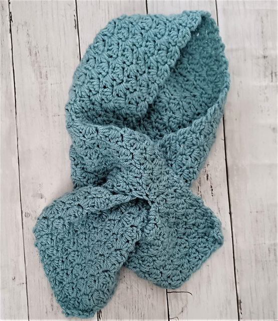 Sea Blue Keyhole Scarf