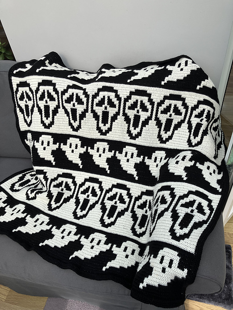 Haunted Halloween Blanket