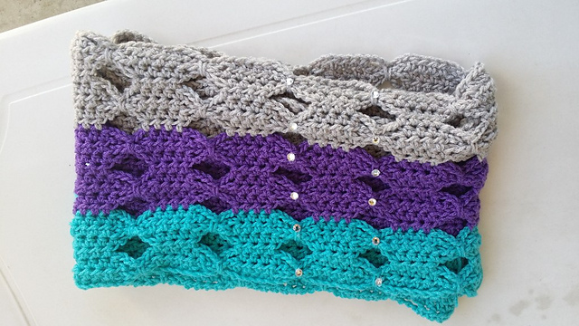 Boutique Cowl