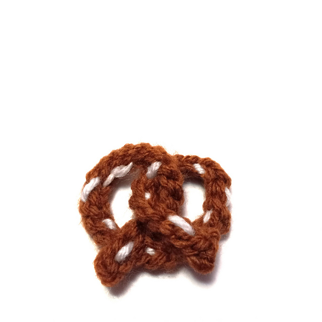 Pretzel Applique