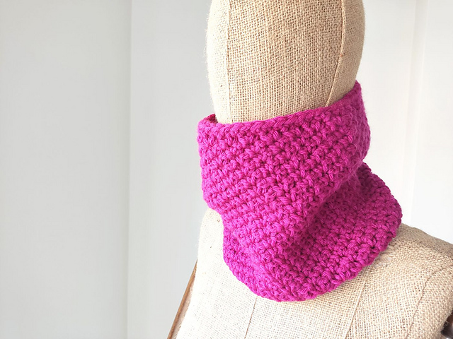 Sandra Cowl - Easy Neck Warmer