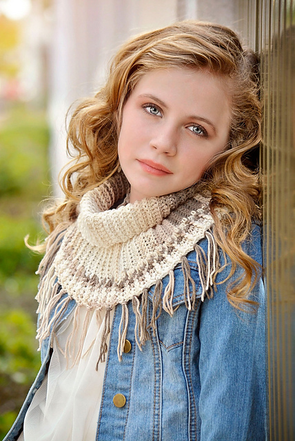 Fringed Cowl