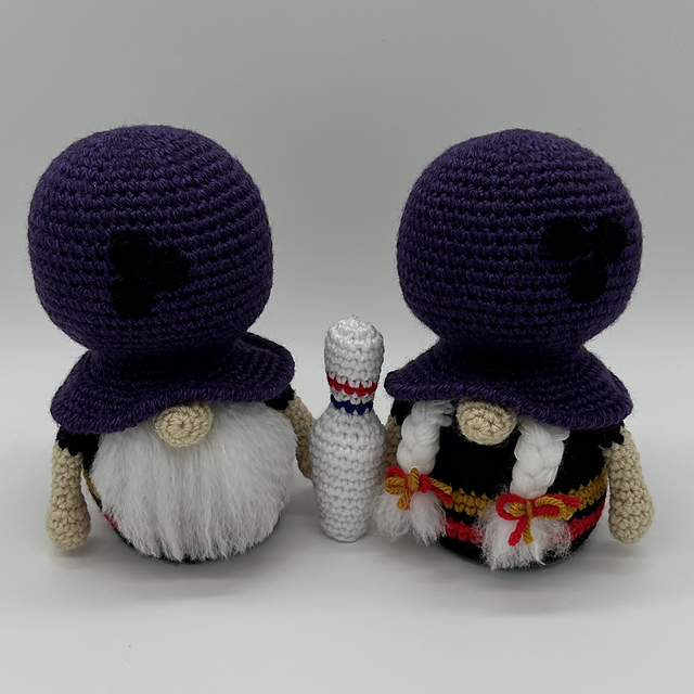 Bowling Ball Hat gnome