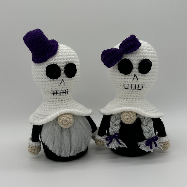 Skull Hat Gnome