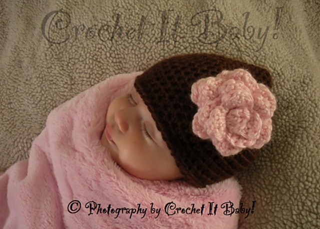 Basic Beanie with Detachable Flower