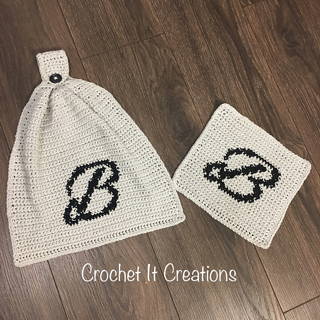 Initial Washcloth & Hand Towel