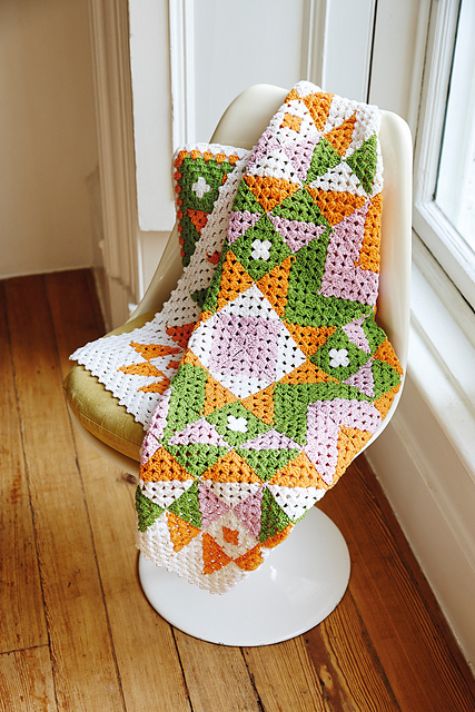 Calendular Quilt & Cushion