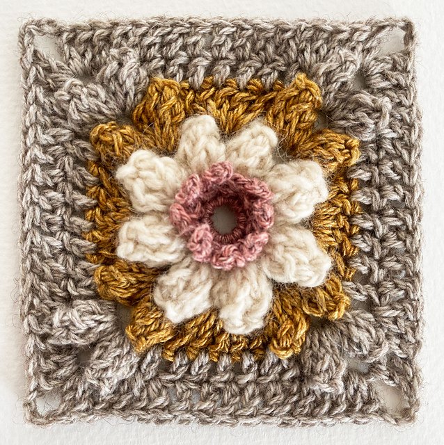 Wild Daisy Granny Square