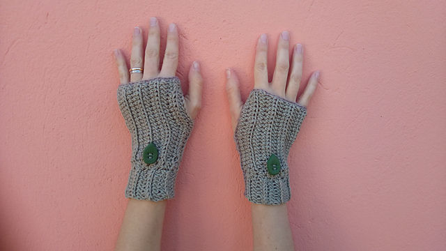 fingerless gloves Elena