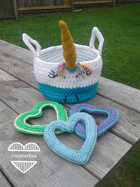 Unicorn Basket/Ring Toss Game