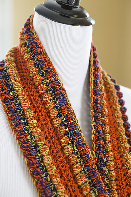 Double-strand Delight Cowl