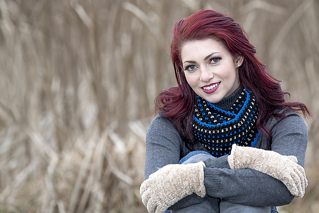 Zigzag Pip Stitch Cowl