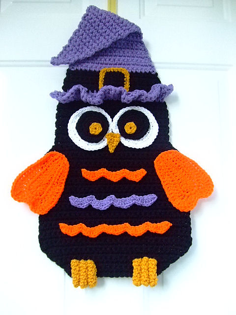 CV100 Halloween Owl Door Hanging