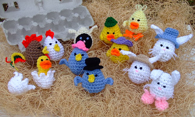 CV068 Easter Eggheads