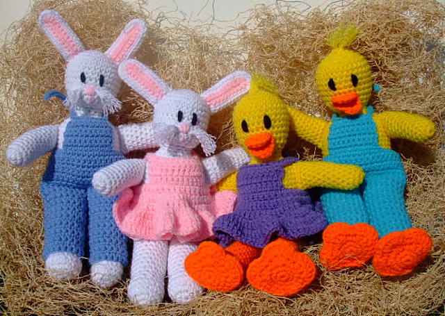 CV054 Easter Bunnies and Ducks