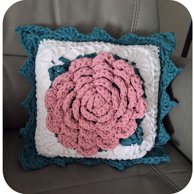 Rose Pillow/ Afghan Squares / Trivet