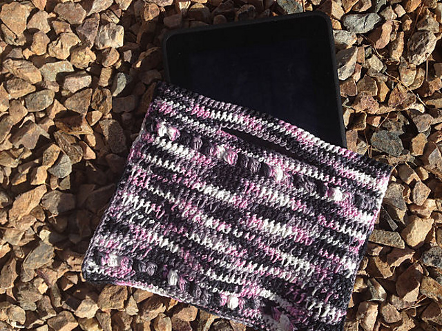Spikes & Bobbles Tablet Clutch