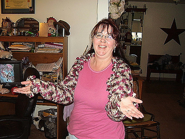 Ruffle Shrug (Crochet)