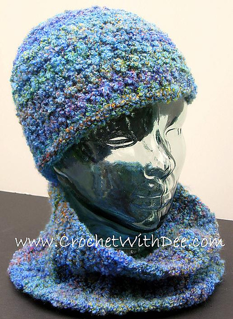 Oh So Quick Adult Winter Hat & Cowl Neck Scarf