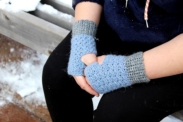 Annie's Fingerless Gloves