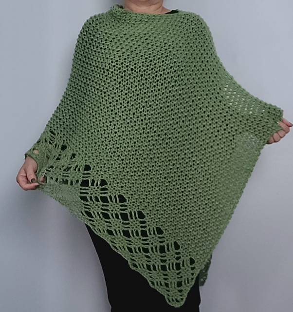 Even Moss Poncho