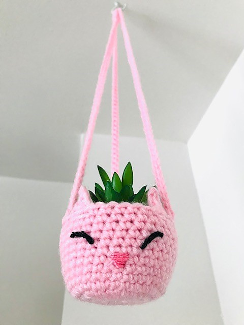 Mini Kitty Amigurumi Plant Hanger