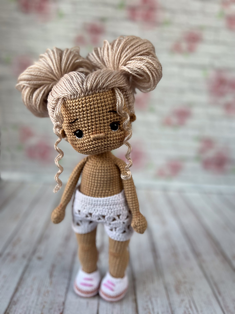 doll Laurie