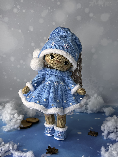 Snow maiden clothes