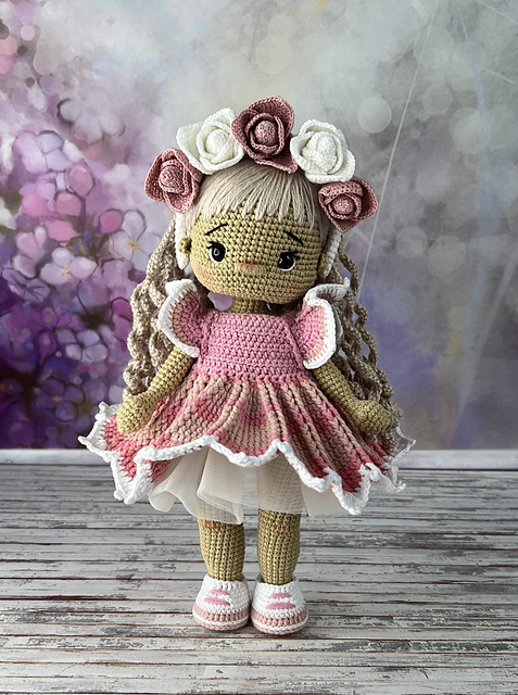 Rosalie clothes