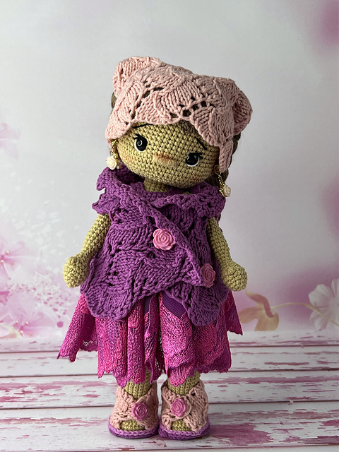 Lilith clothes