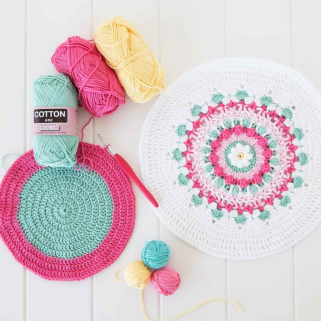 Daisy Wheel Roundie Cushion