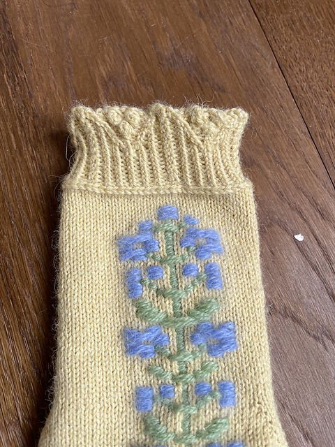 Forget me knot socks